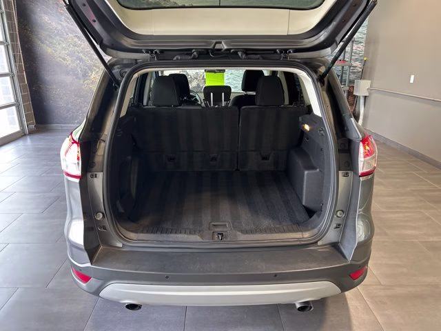 2014 Sterling Gray Metallic Ford Escape SE FWD SUV