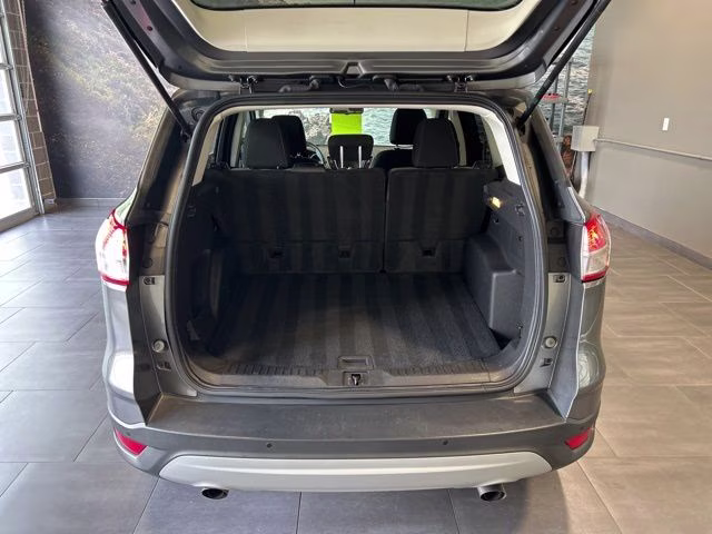 2014 Sterling Gray Metallic Ford Escape SE FWD SUV