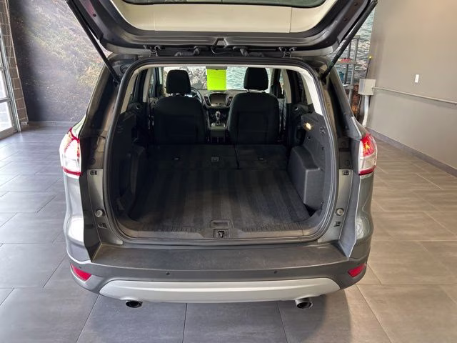 2014 Sterling Gray Metallic Ford Escape SE FWD SUV