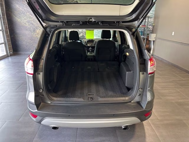 2014 Sterling Gray Metallic Ford Escape SE FWD SUV