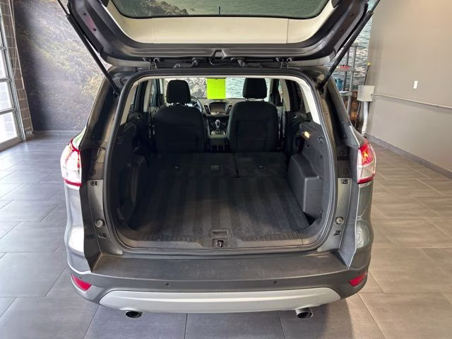 2014 Sterling Gray Metallic Ford Escape SE FWD SUV