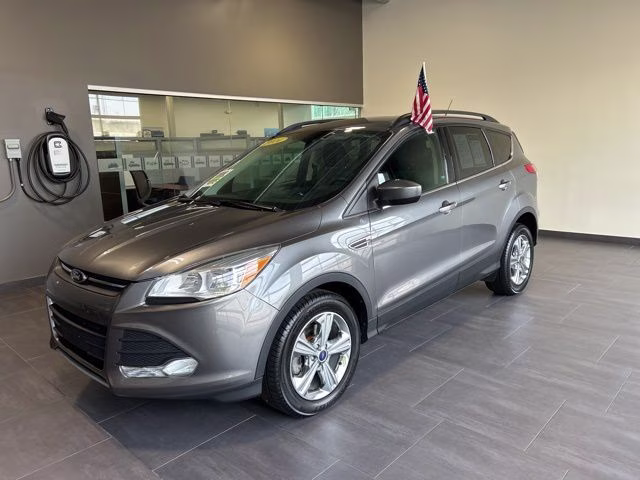 2014 Sterling Gray Metallic Ford Escape SE FWD SUV