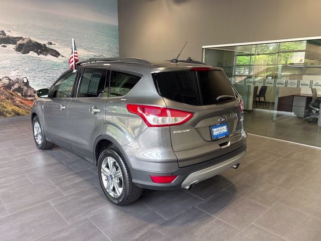 2014 Sterling Gray Metallic Ford Escape SE FWD SUV