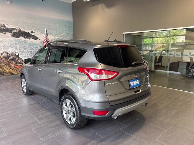 2014 Sterling Gray Metallic Ford Escape SE FWD SUV
