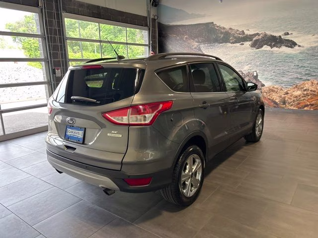 2014 Sterling Gray Metallic Ford Escape SE FWD SUV