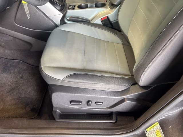 2014 Sterling Gray Metallic Ford Escape SE FWD SUV