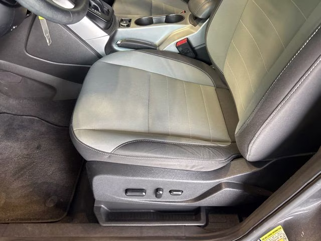 2014 Sterling Gray Metallic Ford Escape SE FWD SUV