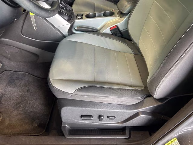 2014 Sterling Gray Metallic Ford Escape SE FWD SUV