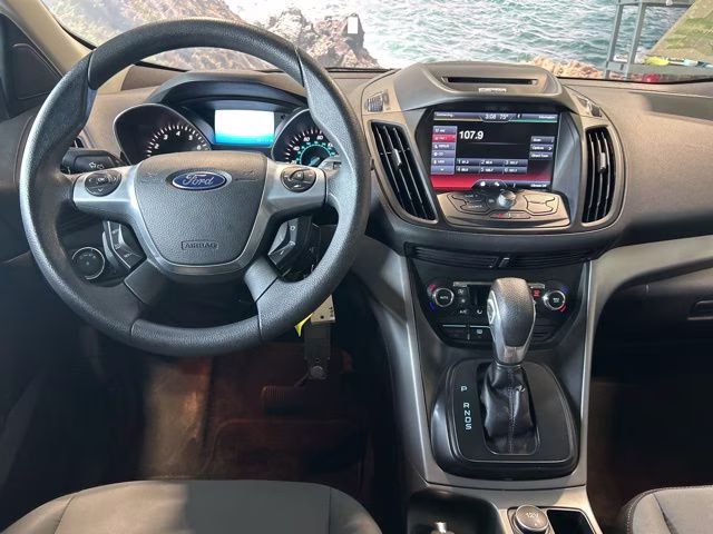 2014 Sterling Gray Metallic Ford Escape SE FWD SUV