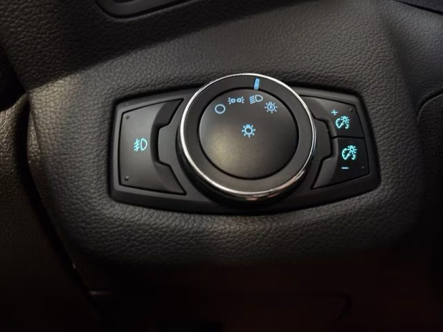2014 Sterling Gray Metallic Ford Escape SE FWD SUV