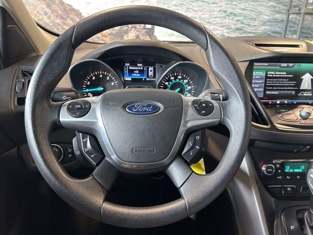 2014 Sterling Gray Metallic Ford Escape SE FWD SUV