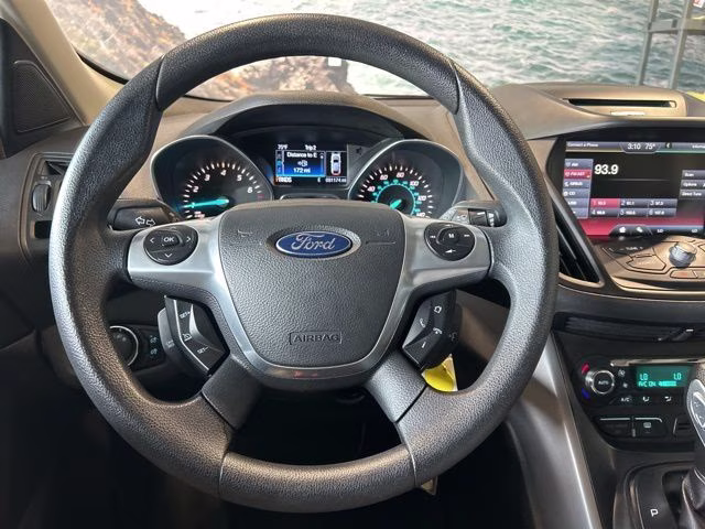 2014 Sterling Gray Metallic Ford Escape SE FWD SUV