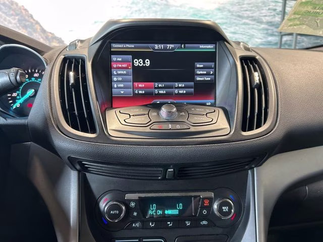 2014 Sterling Gray Metallic Ford Escape SE FWD SUV