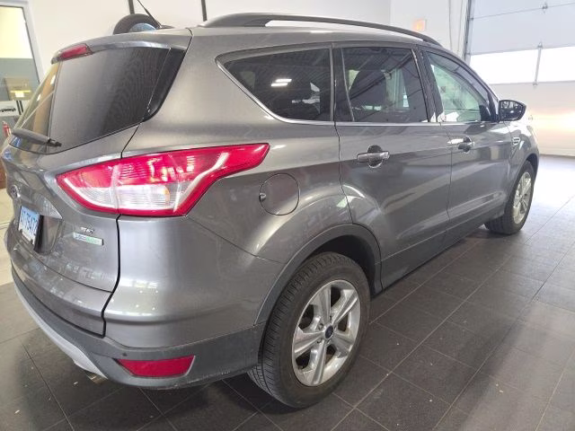 2014 Sterling Gray Metallic Ford Escape SE FWD SUV
