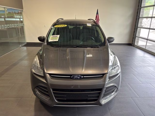 2014 Sterling Gray Metallic Ford Escape SE FWD SUV