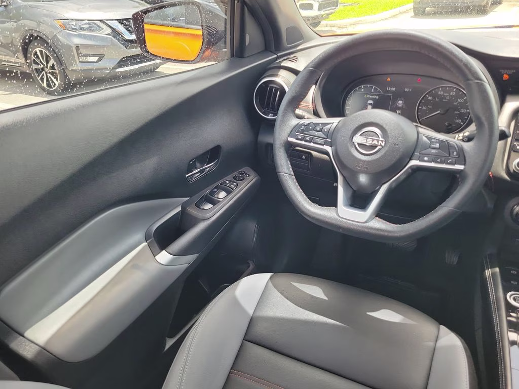 2023 Monarch Orange Metallic/Super Black Nissan Kicks SR FWD SUV