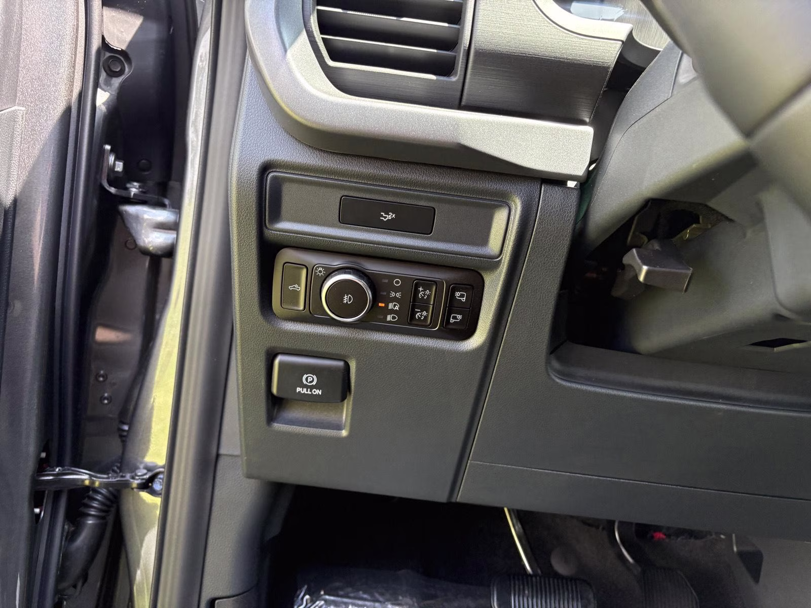 2026 Carbonized Gray Ford F-150 XLT 4X4 Truck