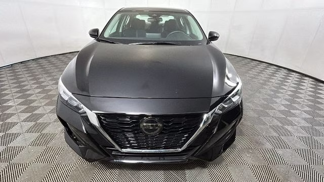 2023 Super Black Nissan Sentra SV FWD Sedan