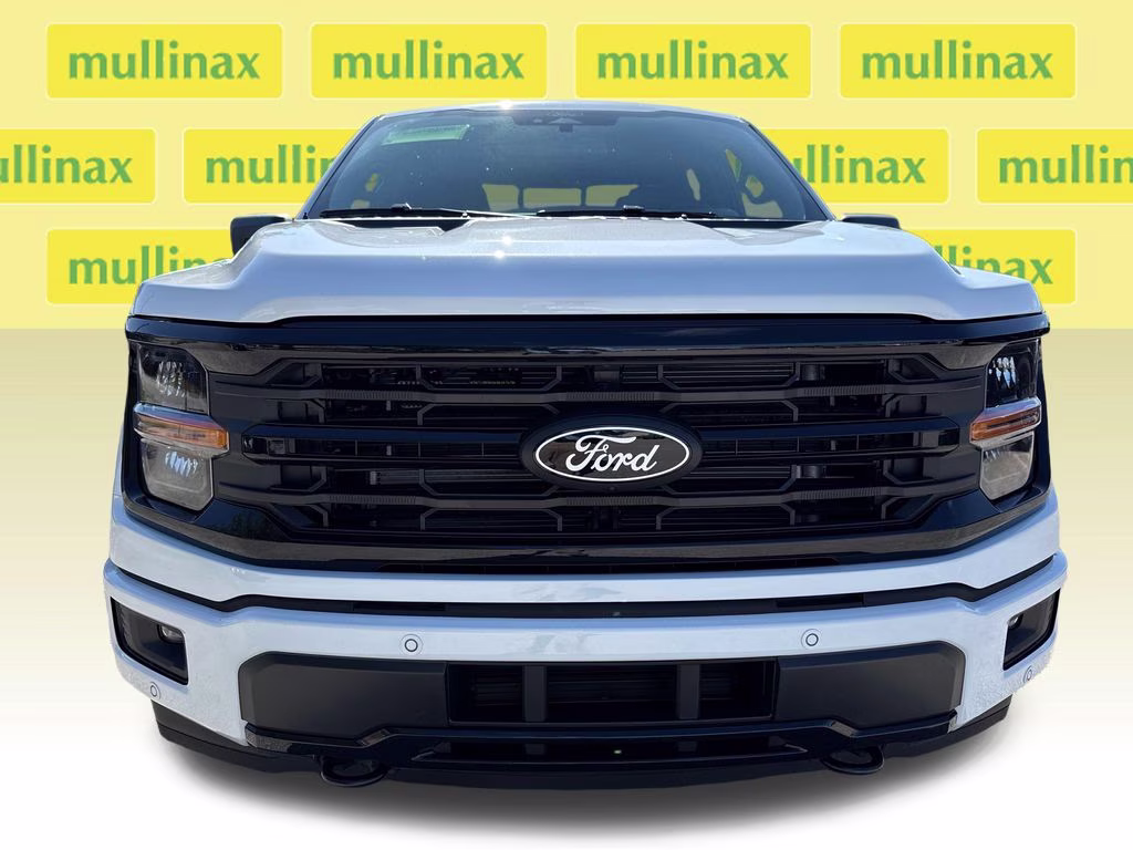 2026 Oxford White Ford F-150 XLT 4X4 Truck