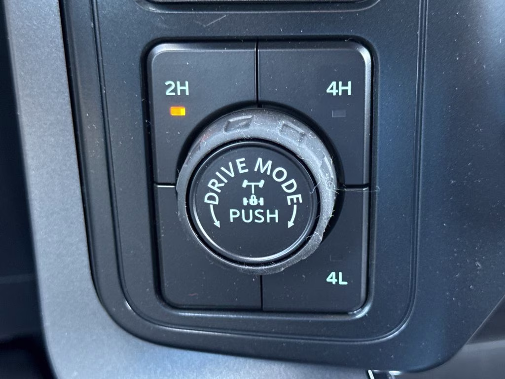 2026 Oxford White Ford F-150 XLT 4X4 Truck