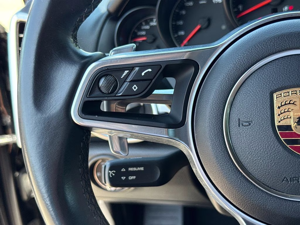 2016 Black Porsche Cayenne Base AWD SUV