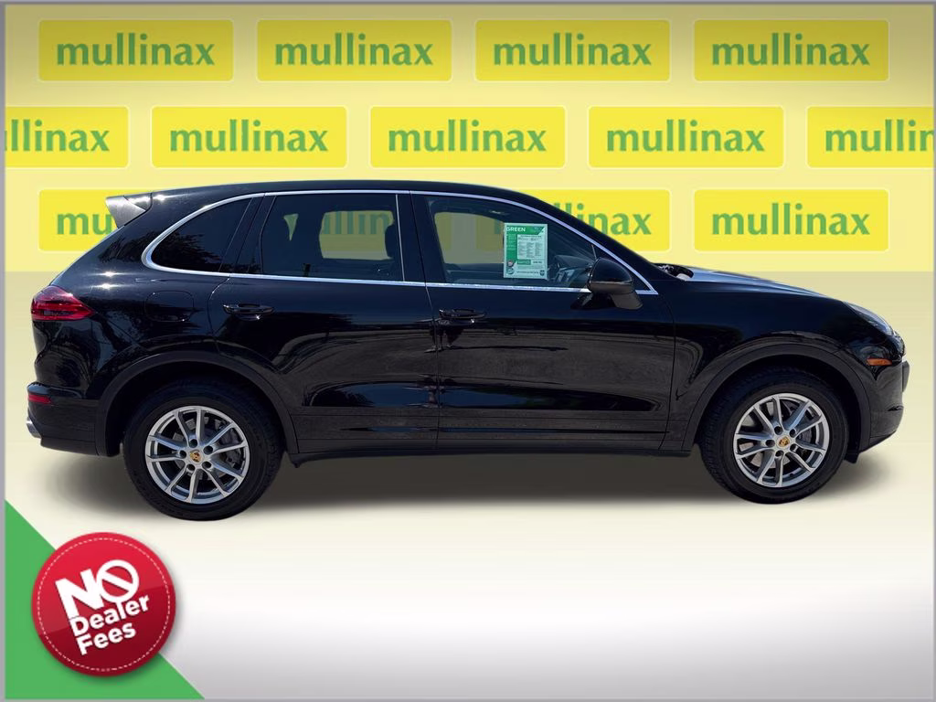 2016 Black Porsche Cayenne Base AWD SUV