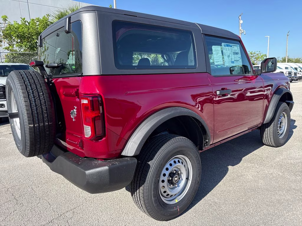 2026 Ford Bronco Base 4X4 SUV