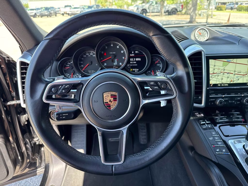 2016 Black Porsche Cayenne Base AWD SUV