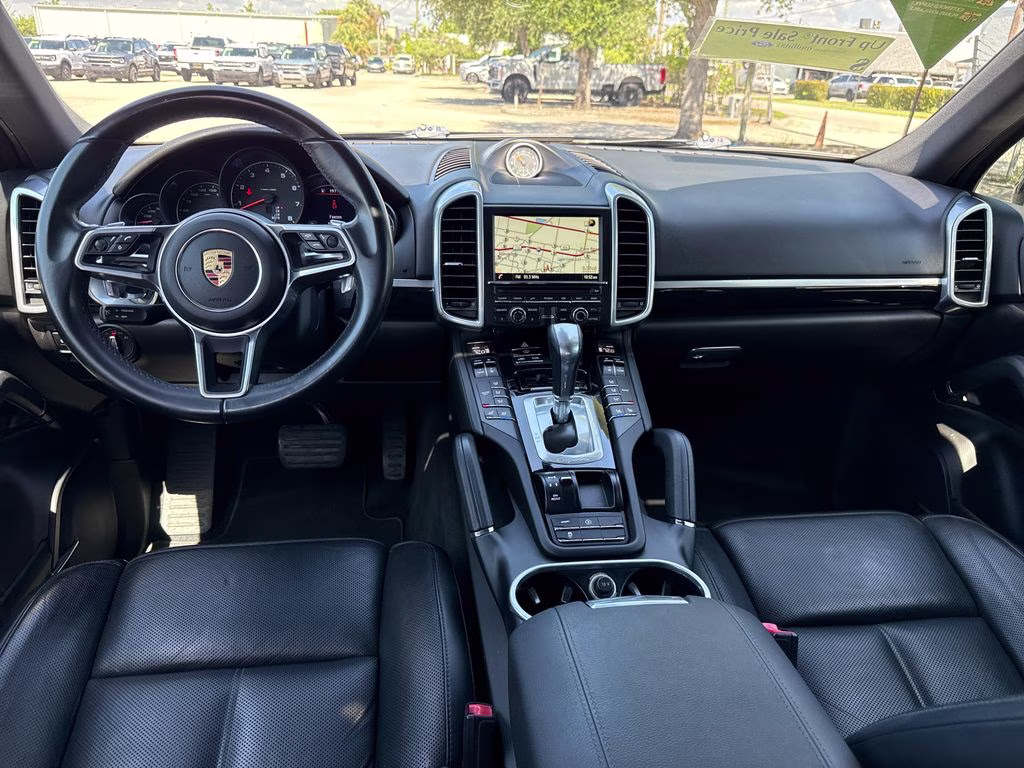 2016 Black Porsche Cayenne Base AWD SUV