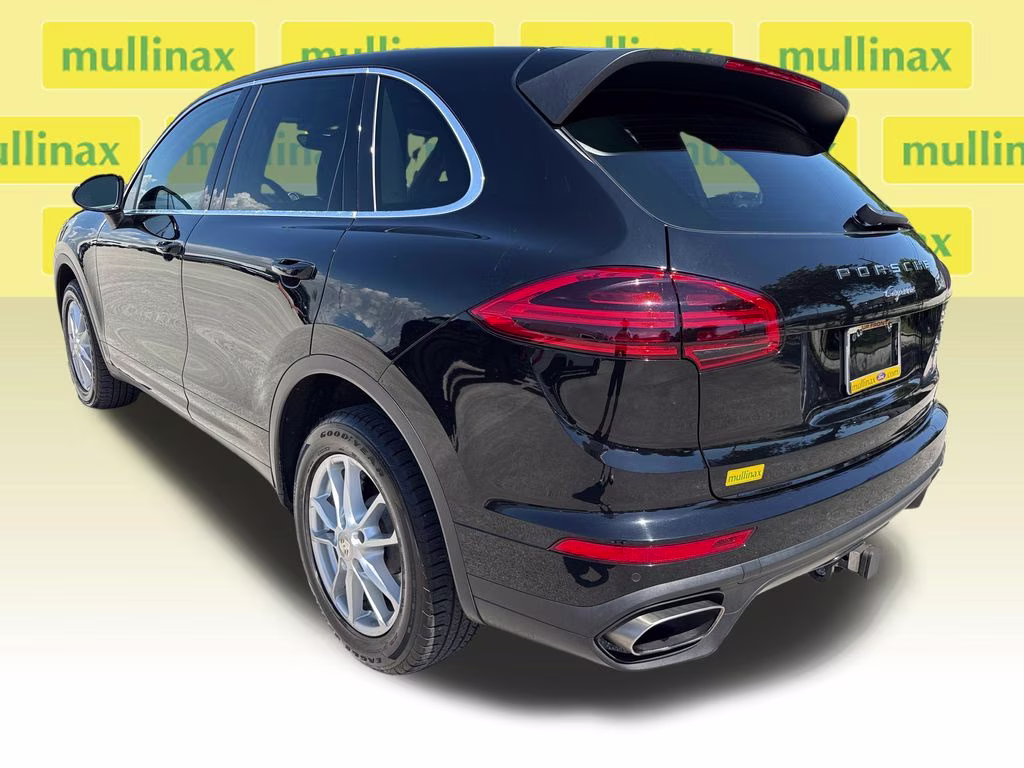 2016 Black Porsche Cayenne Base AWD SUV