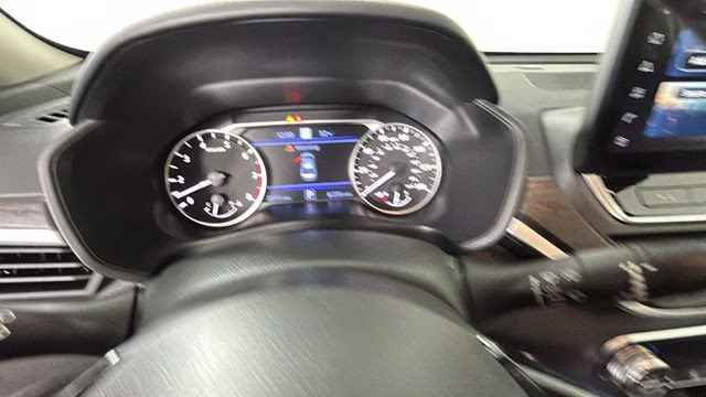 2025 Pearl White Tricoat Nissan Altima 2.5 SL FWD Sedan