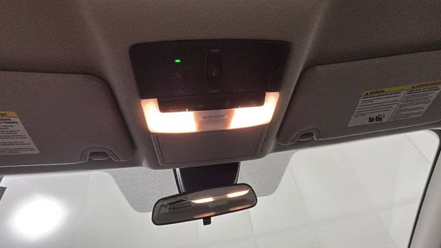2025 Pearl White Tricoat Nissan Altima 2.5 SL FWD Sedan