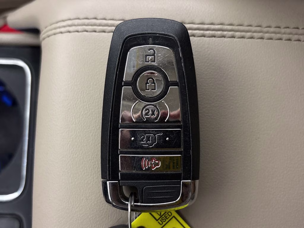 2021 Mocha Lincoln Corsair Standard FWD SUV