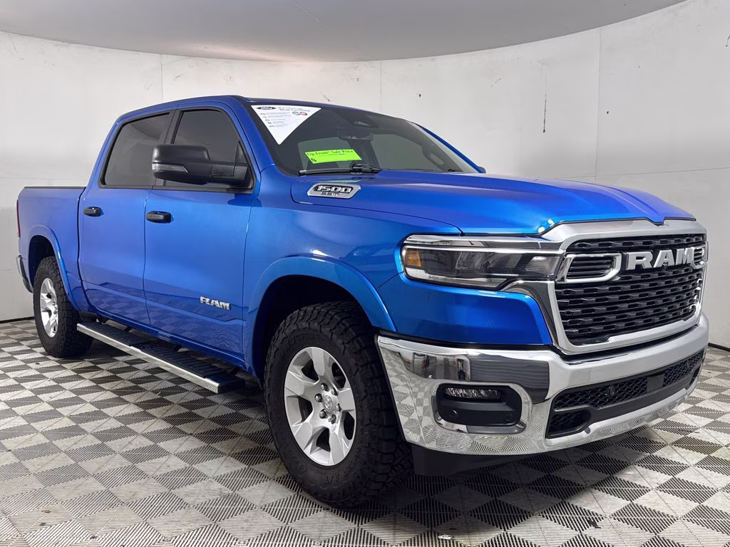 2025 RAM 1500 Big Horn/Lone Star 4x4 Crew Cab 5'7's photo