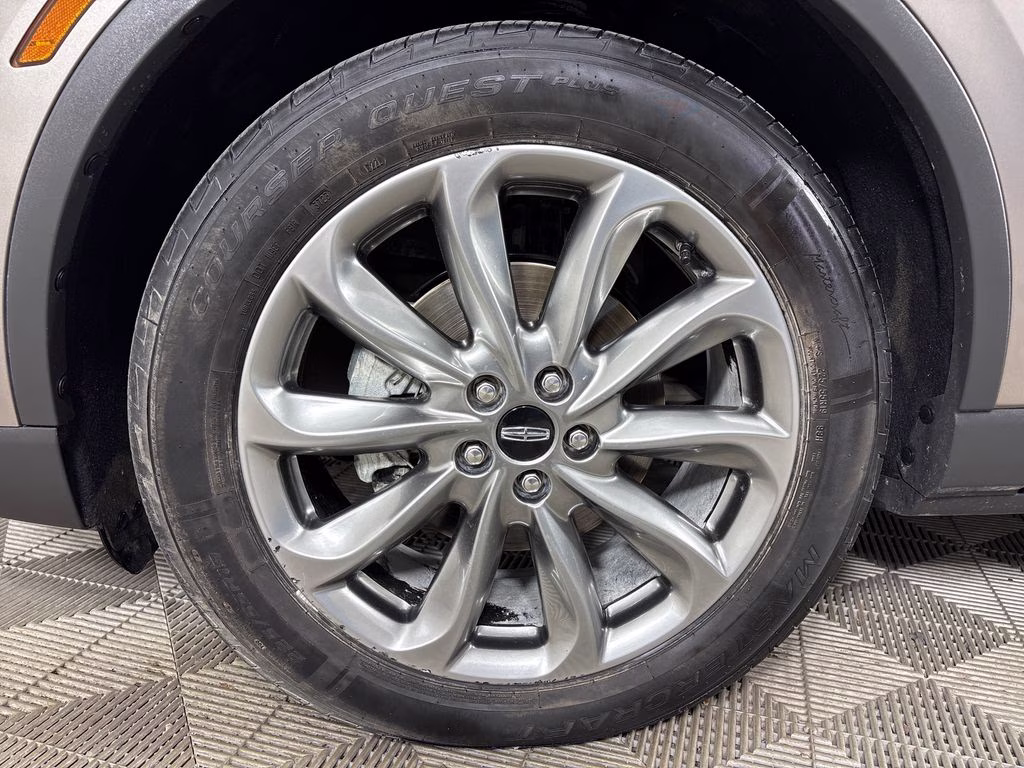 2021 Mocha Lincoln Corsair Standard FWD SUV