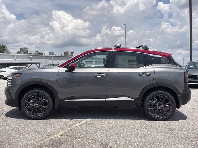 2026 Gun Metallic/Scarlet Ember Tintcoat Nissan Kicks SR AWD SUV