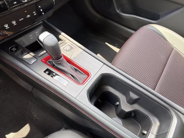 2026 Gun Metallic/Scarlet Ember Tintcoat Nissan Kicks SR AWD SUV