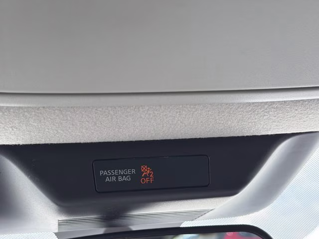 2026 Gun Metallic/Scarlet Ember Tintcoat Nissan Kicks SR AWD SUV