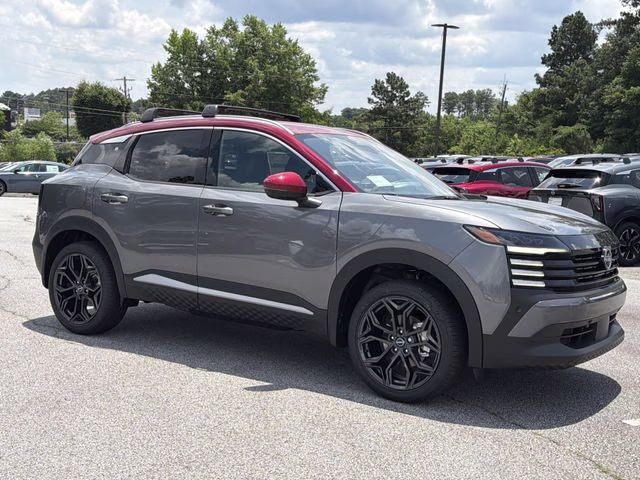 2026 Gun Metallic/Scarlet Ember Tintcoat Nissan Kicks SR AWD SUV