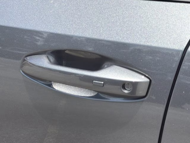 2026 Gun Metallic/Scarlet Ember Tintcoat Nissan Kicks SR AWD SUV