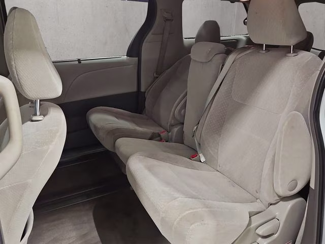 2015 Super White Toyota Sienna LE FWD Van