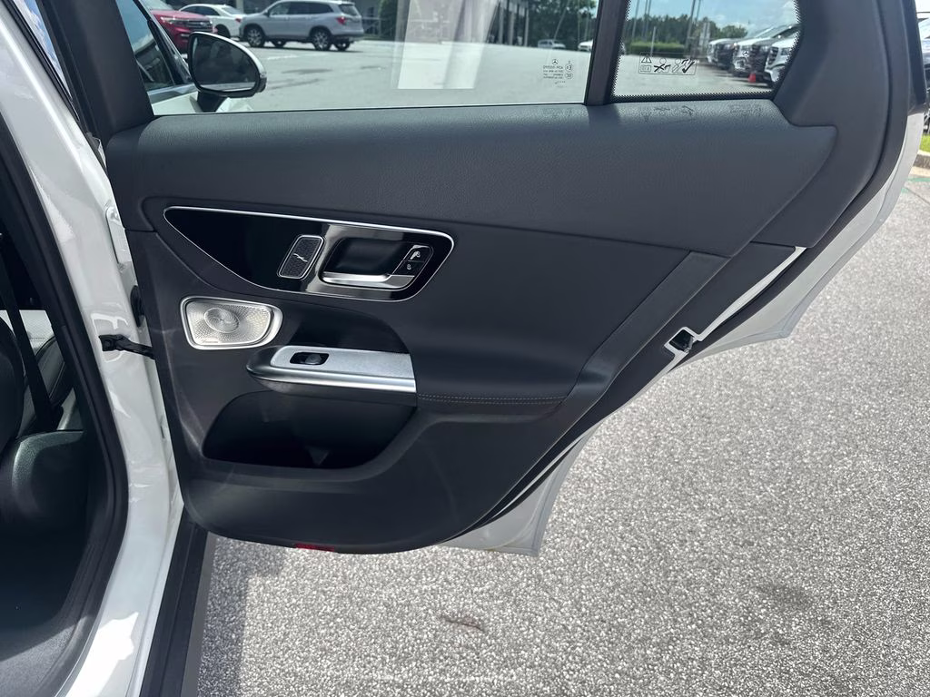 2026 101/149white Mercedes-Benz GLC GLC 300 RWD SUV