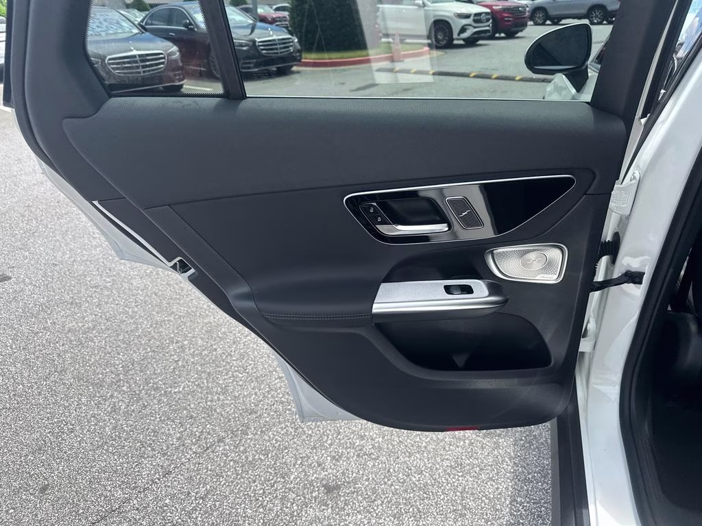 2026 101/149white Mercedes-Benz GLC GLC 300 RWD SUV
