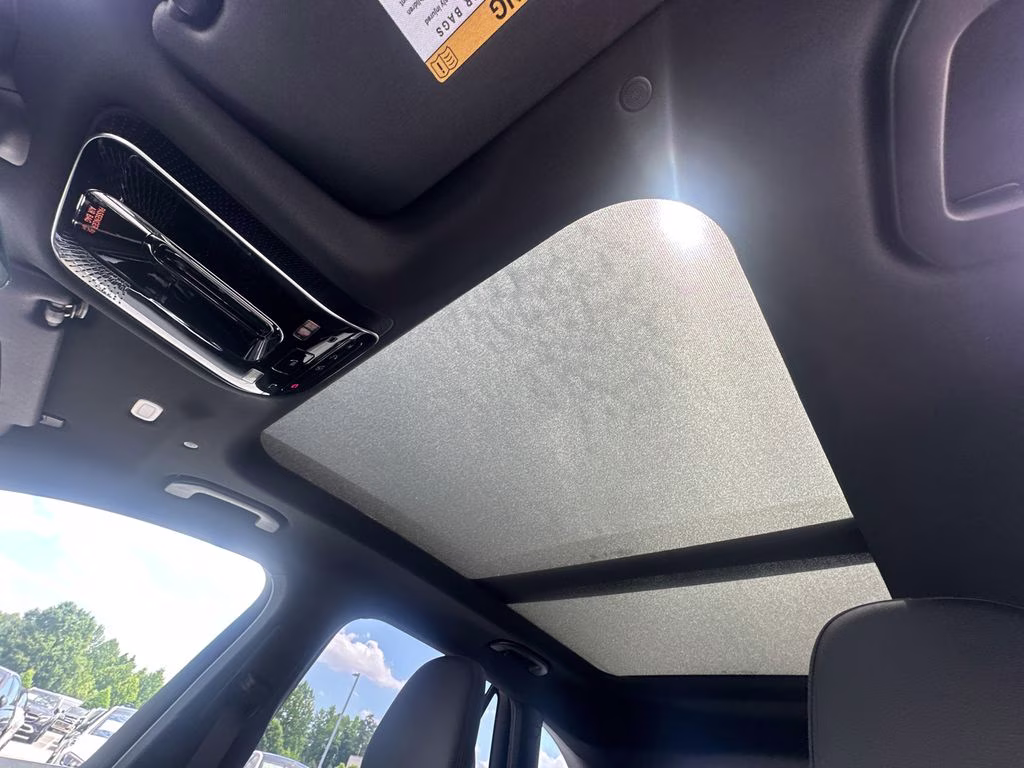 2026 101/149white Mercedes-Benz GLC GLC 300 RWD SUV