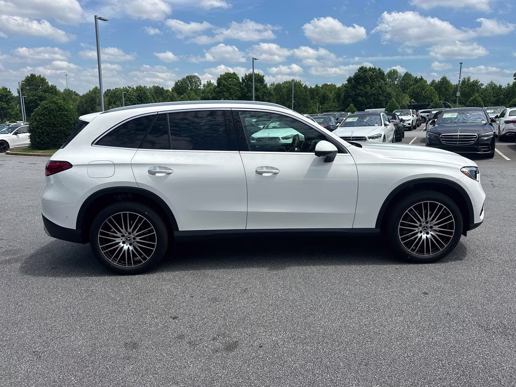 2026 101/149white Mercedes-Benz GLC GLC 300 RWD SUV