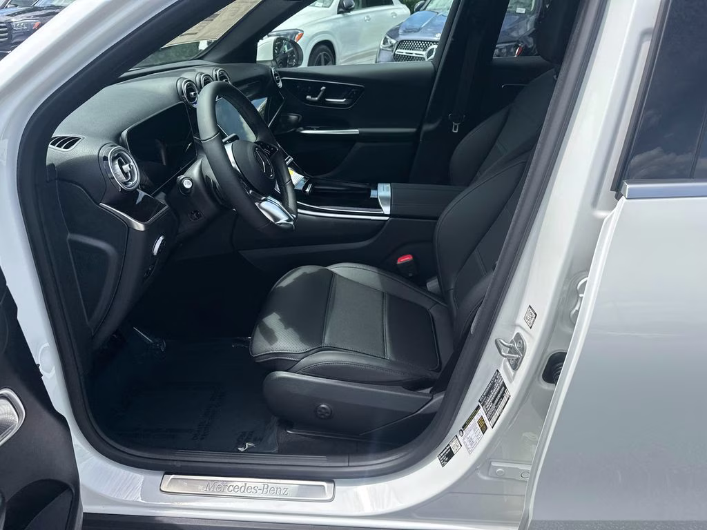 2026 101/149white Mercedes-Benz GLC GLC 300 RWD SUV
