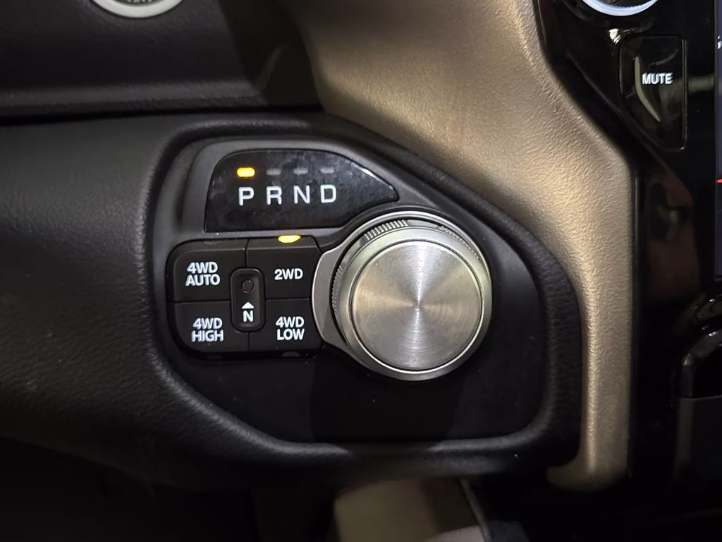 2019 Granite Crystal Metallic Clearcoat Ram 1500 Laramie 4X4 Truck