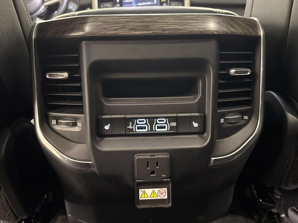 2019 Granite Crystal Metallic Clearcoat Ram 1500 Laramie 4X4 Truck