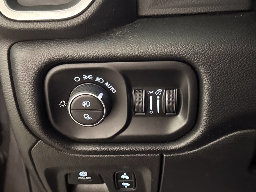 2019 Granite Crystal Metallic Clearcoat Ram 1500 Laramie 4X4 Truck