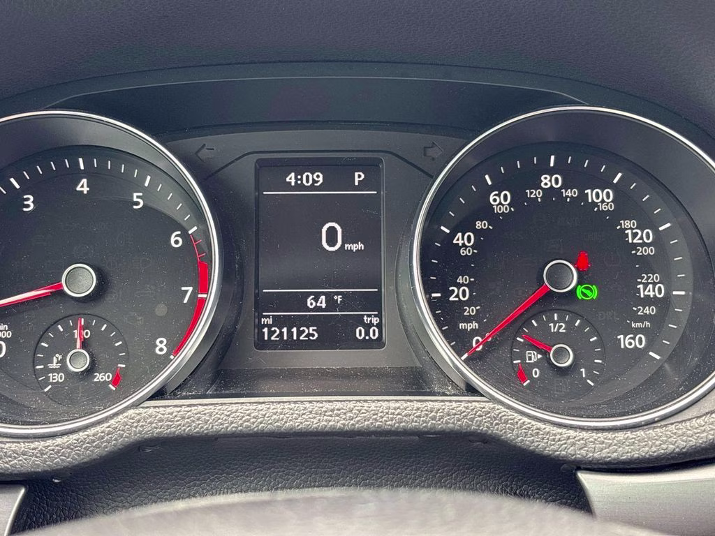 2018 Gray Volkswagen Passat FWD Sedan